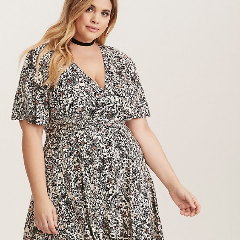 Floral print flutter sleeve dress